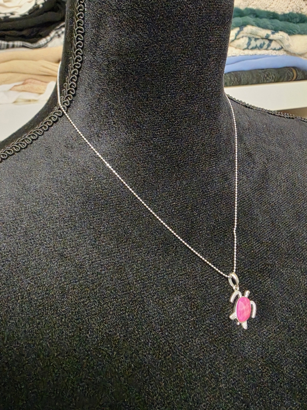 Cool Jewels Fuchsia Sea Turtle Pendant & Bead Chain Necklace